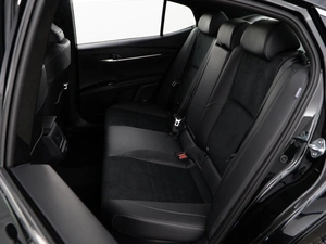 Седан Toyota Camry 2025 года, 4398999 рублей, Москва