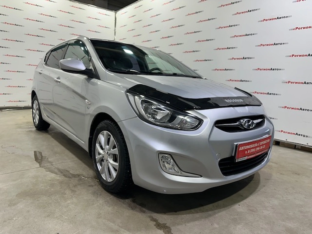 Хетчбэк Hyundai Solaris 2013 года, 865000 рублей, Красноярск