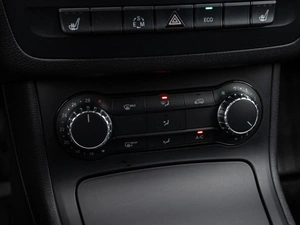 Хетчбэк Mercedes-benz B-класс 2013 года, 1260000 рублей, Краснодар