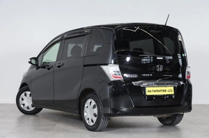 Минивэн Honda Freed 2013 года, 1099000 рублей, Новосибирск