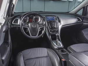 Седан Opel Astra 2013 года, 1070000 рублей, Ростов-на-Дону