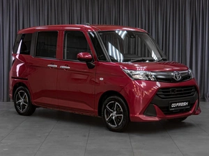 Хетчбэк Toyota Tank 2017 года, 866000 рублей, Тюмень