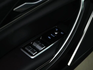 Седан Jaguar XF 2021 года, 4745055 рублей, Москва