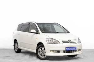 Минивэн Toyota Ipsum 2003 года, 799000 рублей, Барнаул