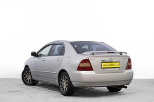 Седан Toyota Corolla 2002 года, 499000 рублей, Барнаул