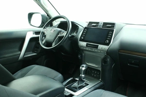 Внедорожник Toyota Land Cruiser Prado 2022 года, 6656000 рублей, Красноярск