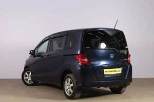 Минивэн Honda Freed 2009 года, 1009000 рублей, Новосибирск