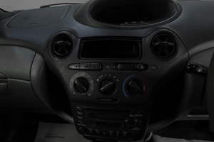 Хетчбэк Toyota Vitz 2001 года, 379000 рублей, Челябинск