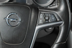 Хетчбэк Opel Astra 2011 года, 719000 рублей, Тюмень