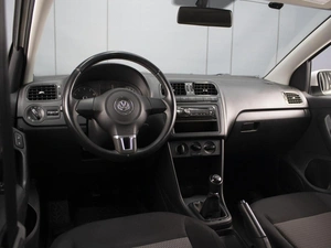 Седан Volkswagen Polo 2012 года, 640000 рублей, Омск