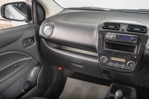 Хетчбэк Mitsubishi Mirage 2014 года, 799000 рублей, Томск