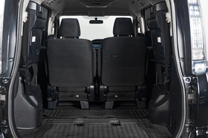 Минивэн Toyota Voxy 2015 года, 1699000 рублей, Томск