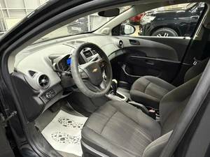 Хетчбэк Chevrolet Aveo 2012 года, 697000 рублей, Красноярск