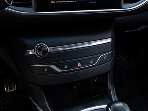 Хетчбэк Peugeot 308 2019 года, 1515000 рублей, Краснодар