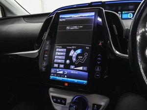 Лифтбек Toyota Prius 2017 года, 2080000 рублей, Красноярск
