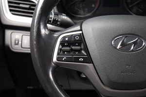 Седан Hyundai Solaris 2019 года, 1359000 рублей, Оренбург