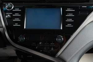 Седан Toyota Camry 2019 года, 2499000 рублей, Тюмень