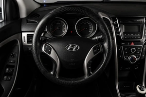 Хетчбэк Hyundai i30 2012 года, 829000 рублей, Челябинск
