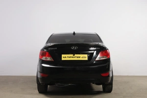 Седан Hyundai Solaris 2012 года, 599000 рублей, Новосибирск