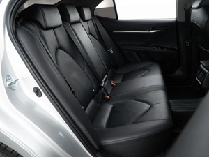 Седан Toyota Camry 2021 года, 3099055 рублей, Москва