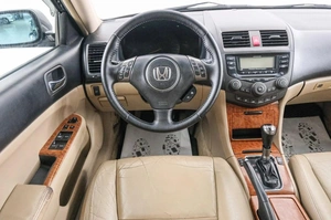 Седан Honda Accord 2007 года, 1029000 рублей, Красноярск