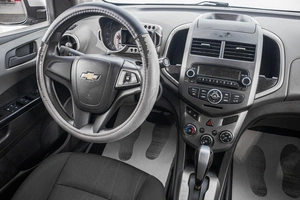Седан Chevrolet Aveo 2012 года, 599000 рублей, Барнаул
