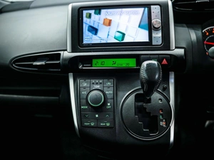 Минивэн Toyota Wish 2012 года, 1350000 рублей, Красноярск