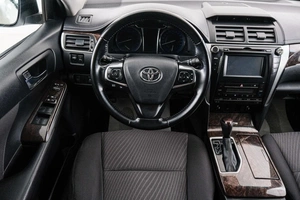 Седан Toyota Camry 2016 года, 1849000 рублей, Красноярск