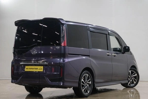Минивэн Honda Stepwgn Spada 2015 года, 1799000 рублей, Новокузнецк