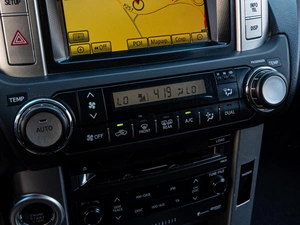 Внедорожник Toyota Land Cruiser Prado 2010 года, 2440000 рублей, Краснодар