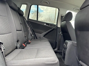 Внедорожник Volkswagen Tiguan 2013 года, 1178000 рублей, Ижевск