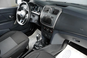 Седан Renault Logan Stepway 2022 года, 1229000 рублей, Тюмень