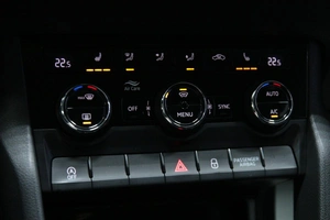 Внедорожник Skoda Karoq 2021 года, 1883000 рублей, Солонцы
