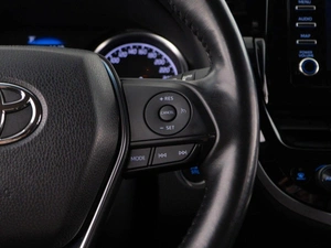 Седан Toyota Camry 2021 года, 3369050 рублей, Москва