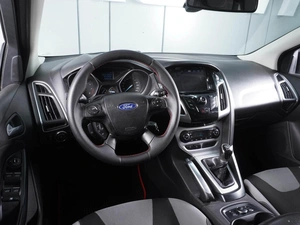 Хетчбэк Ford Focus 2013 года, 699000 рублей, Ростов-на-Дону