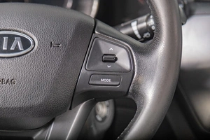 Седан Kia Rio 2012 года, 929000 рублей, Томск