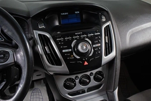 Хетчбэк Ford Focus 2012 года, 699000 рублей, Сургут