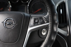 Хетчбэк Opel Astra 2011 года, 729000 рублей, Новосибирск