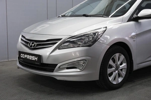 Седан Hyundai Solaris 2016 года, 895000 рублей, Омск