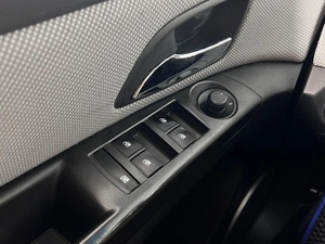 Хетчбэк Chevrolet Cruze 2013 года, 729900 рублей, Казань