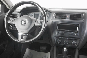 Седан Volkswagen Jetta 2012 года, 999000 рублей, Кемерово