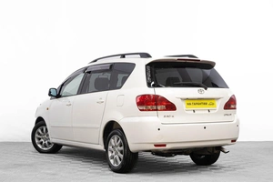 Минивэн Toyota Ipsum 2001 года, 989000 рублей, Барнаул