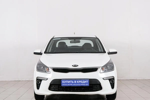Седан Kia Rio 2019 года, 1049000 рублей, Красноярск