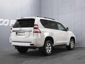 Внедорожник Toyota Land Cruiser Prado 2015 года, 3690000 рублей, Омск