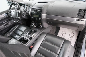 Внедорожник Volkswagen Touareg 2006 года, 899000 рублей, Красноярск