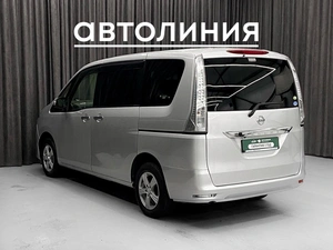 Минивэн Nissan Serena 2014 года, 1350000 рублей, Красноярск