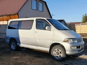 Минивэн Toyota Hiace Regius 1999 года, 850000 рублей, Емельяново