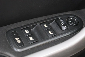 Хетчбэк Peugeot 308 2010 года, 549000 рублей, Омск