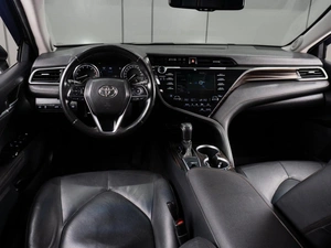 Седан Toyota Camry 2018 года, 2699000 рублей, Тюмень