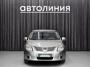 Седан Toyota Avensis 2011 года, 1100000 рублей, Красноярск